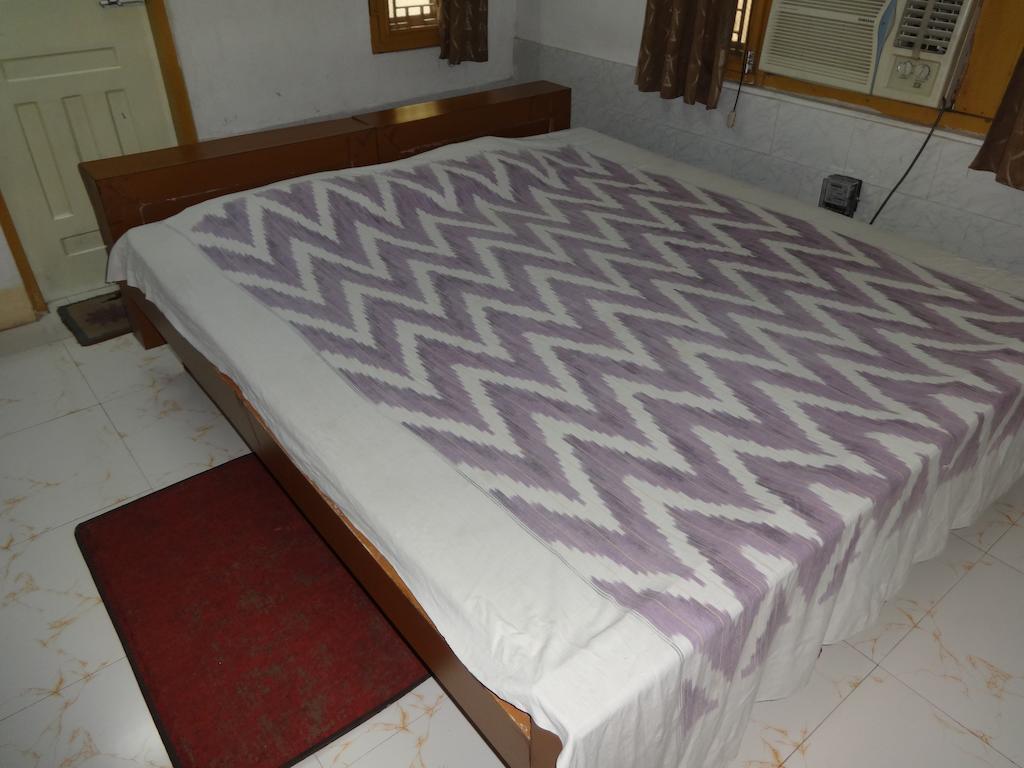 Hotel Upasana Bhubaneswar Værelse billede